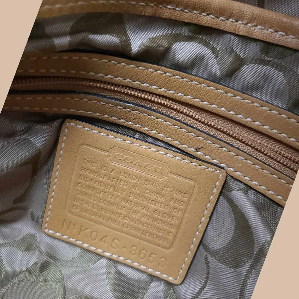 Vintage COACH Soho leather Pocket Flap in camel - Picture 12 of 15